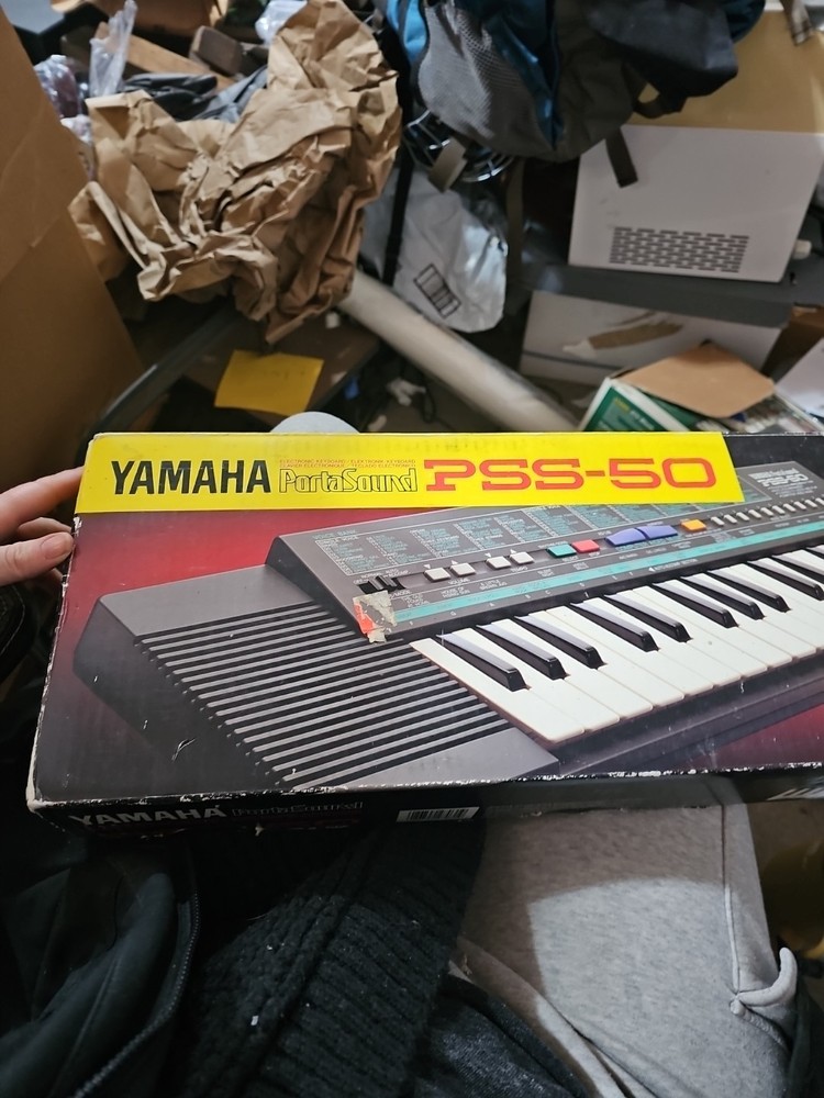 YAMAHA PortaSound PSS-50 Keyboard