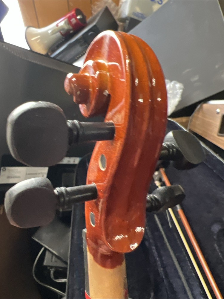 Etude Student Violin with Bow and Case UNTESTED