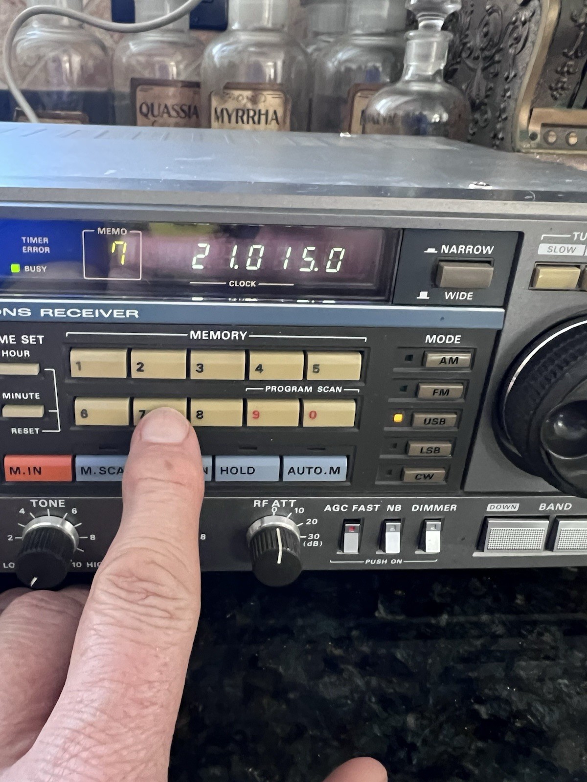 KENWOOD R-2000 Shortwave AM Fm CW LSB Radio Communications Receiver Working