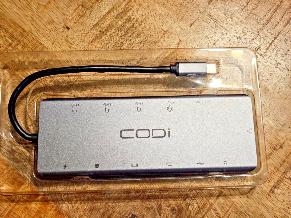 CODI. 13-IN-1 MULTI-PORT ADAPTER (USB-C CONNECTION)