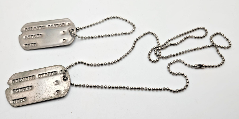 Vintage WW II U.S Military Dog Tags Notched USNR