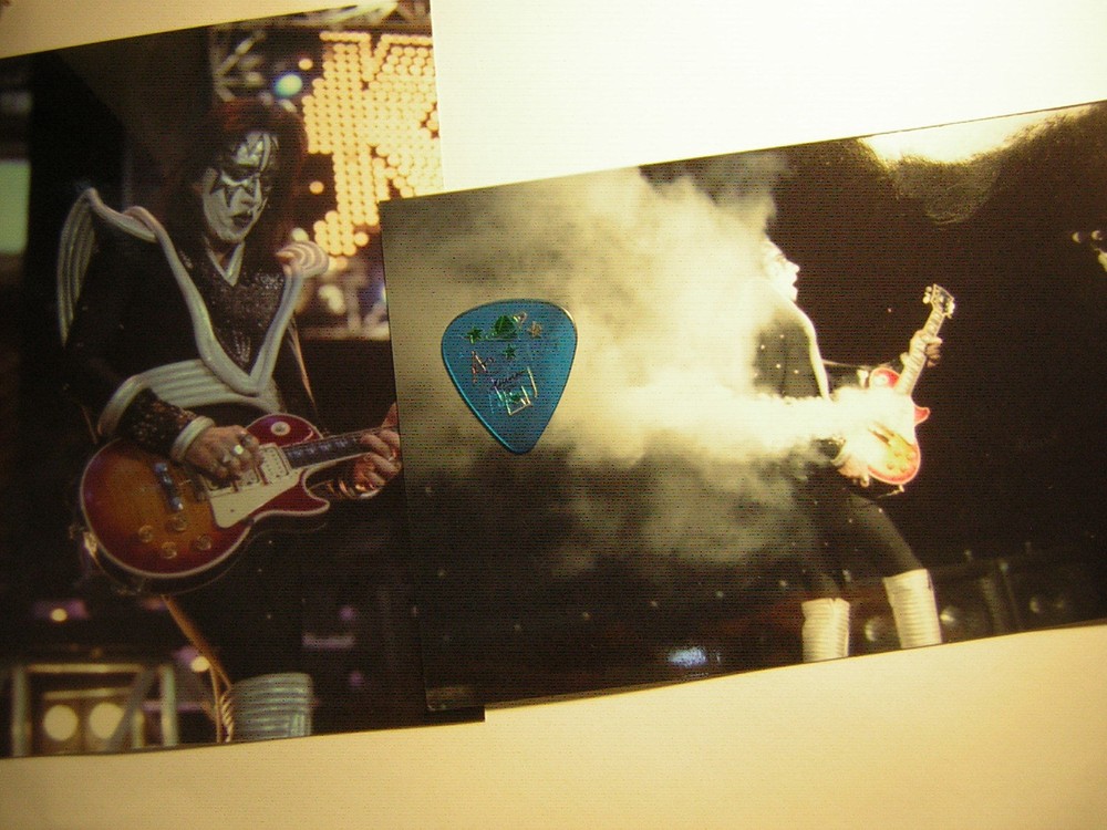 KISS ACE FREHLEY GUITAR PICK CITY 7/26 BOISE W/UNPUB.PHOTOS 2000 FAREWELL