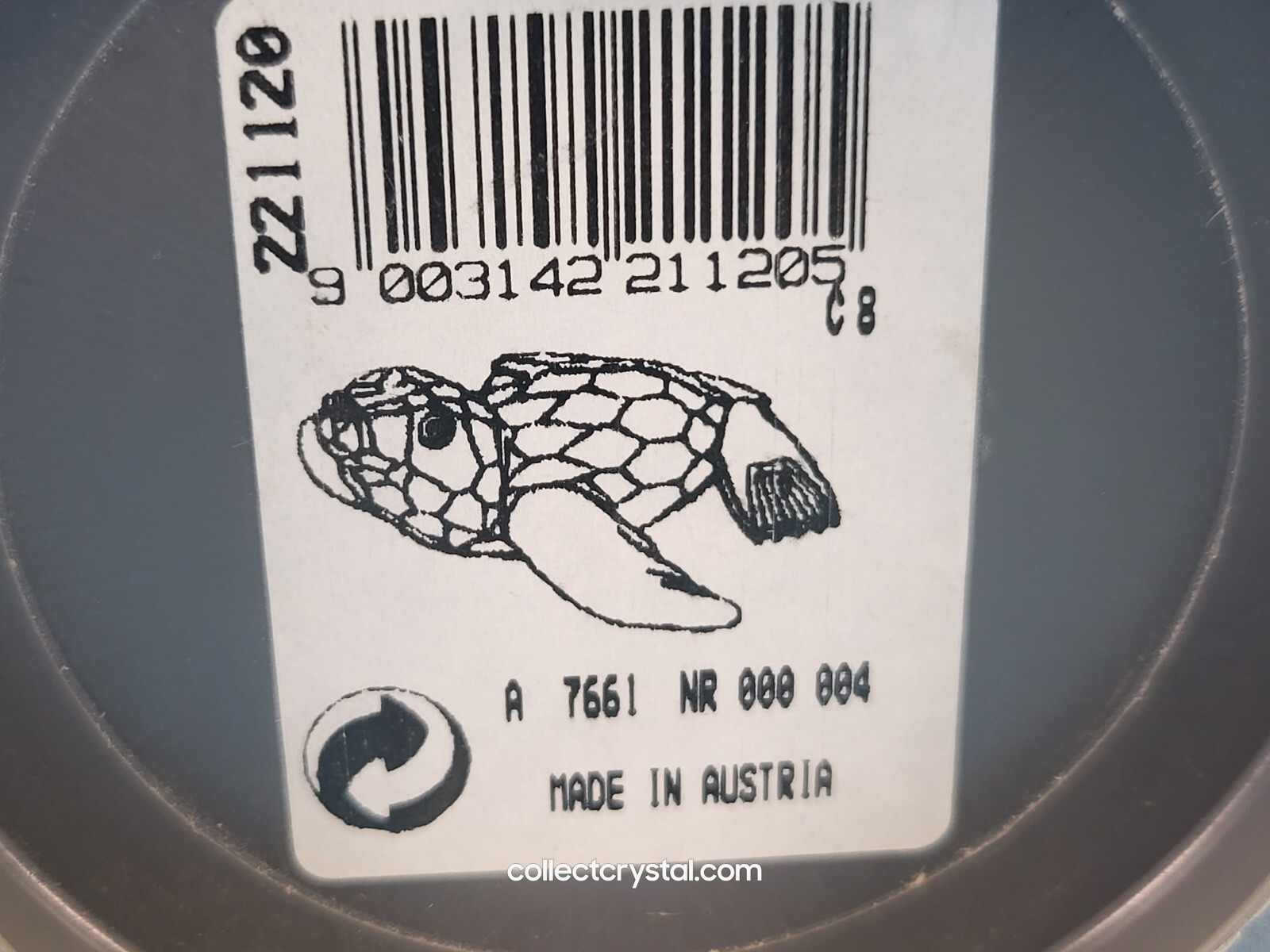 Swarovski Crystal Baby Sea Lion 7661000004 or # 221120. Retired 2010