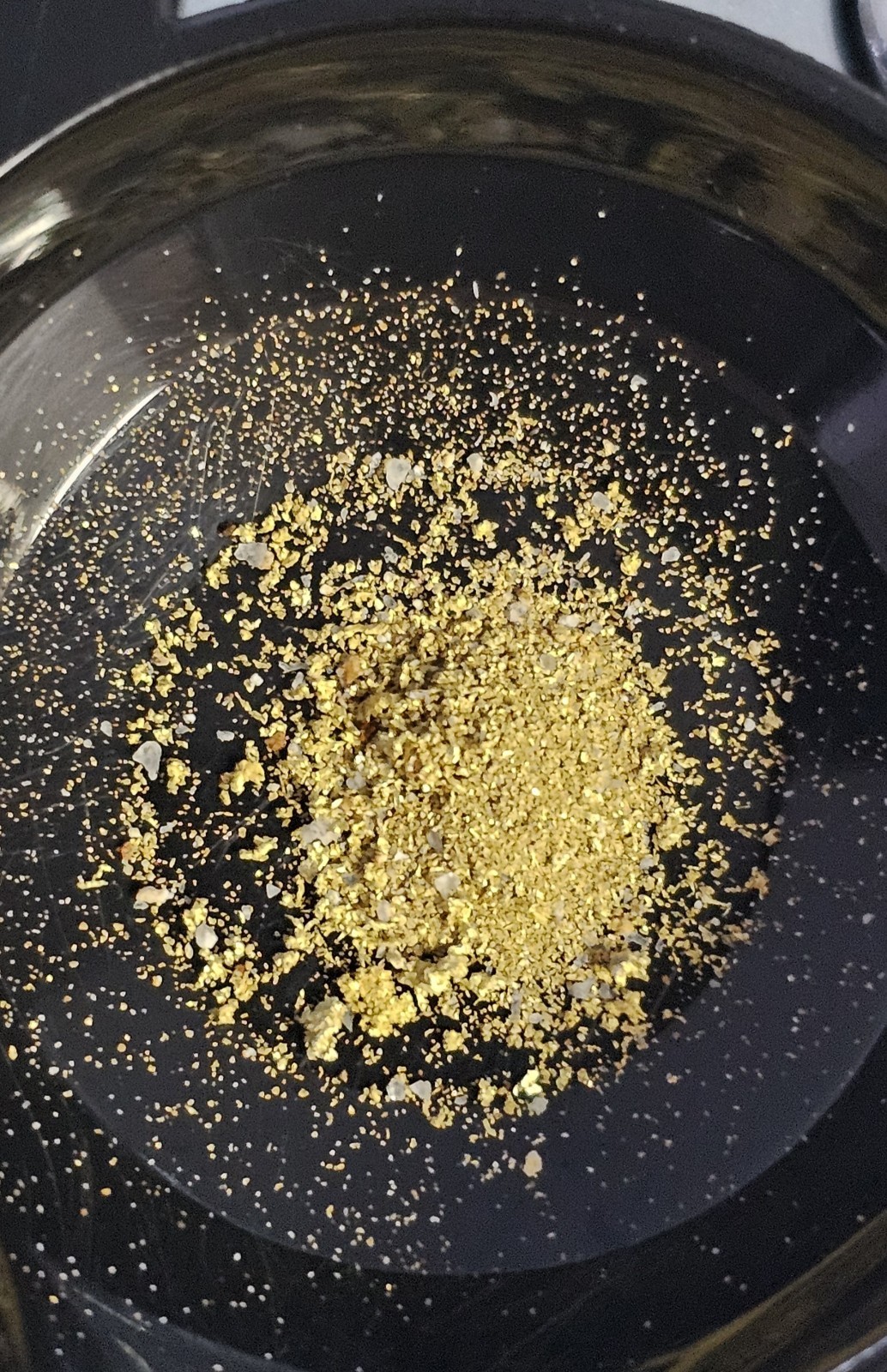 .514g Extremely Rare Belshazzar Mine Specimen Fines, Wires, Spinels Etc.