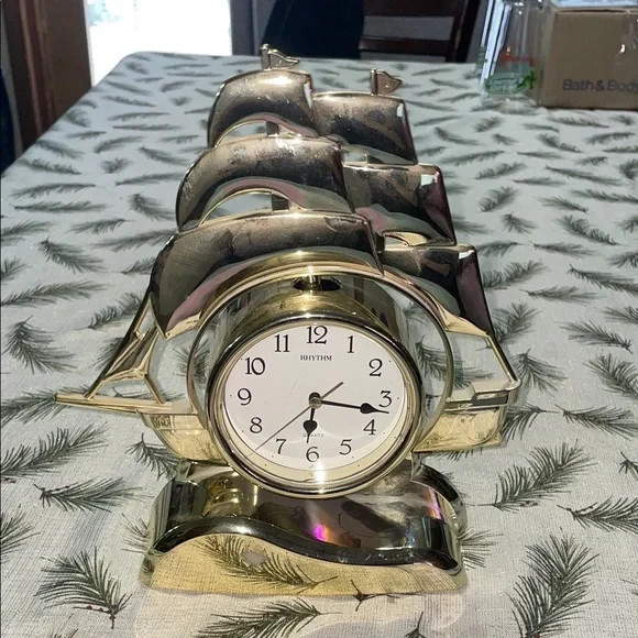 Rhythm Clock Sailing Ship Table MOTION SHIP ROCKS HTF Nautical READ