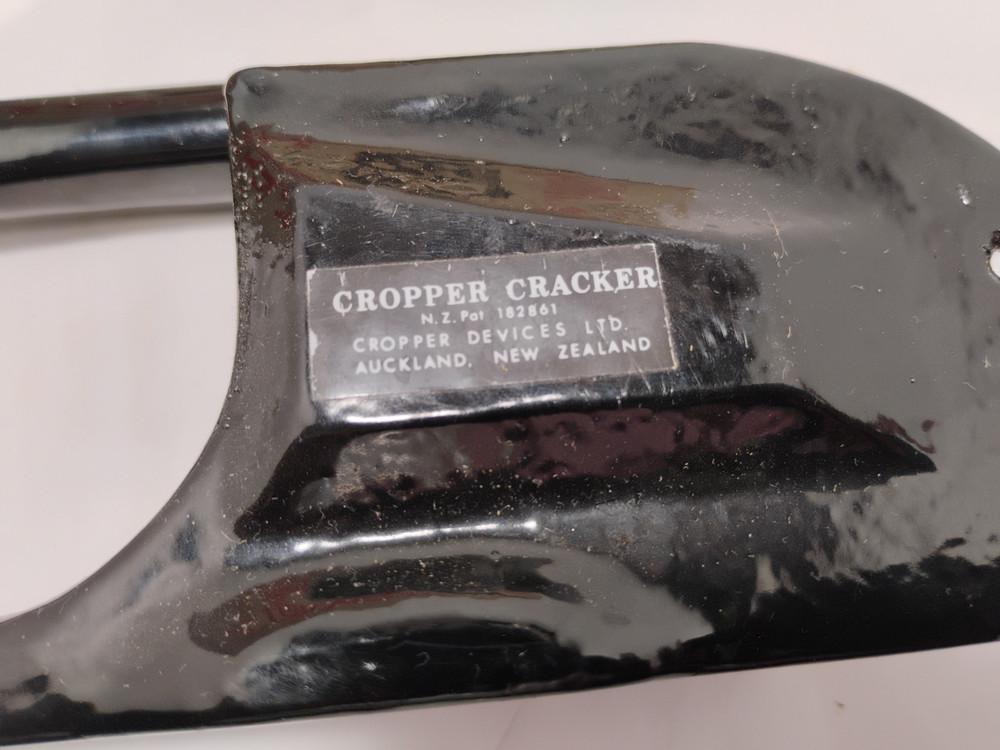 Vintage Cropper Cracker Nut Cracker Devices w/ Original Box