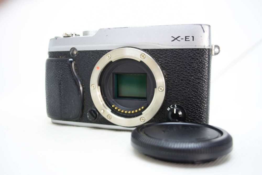 FUJIFILM X-E1 Body #3923