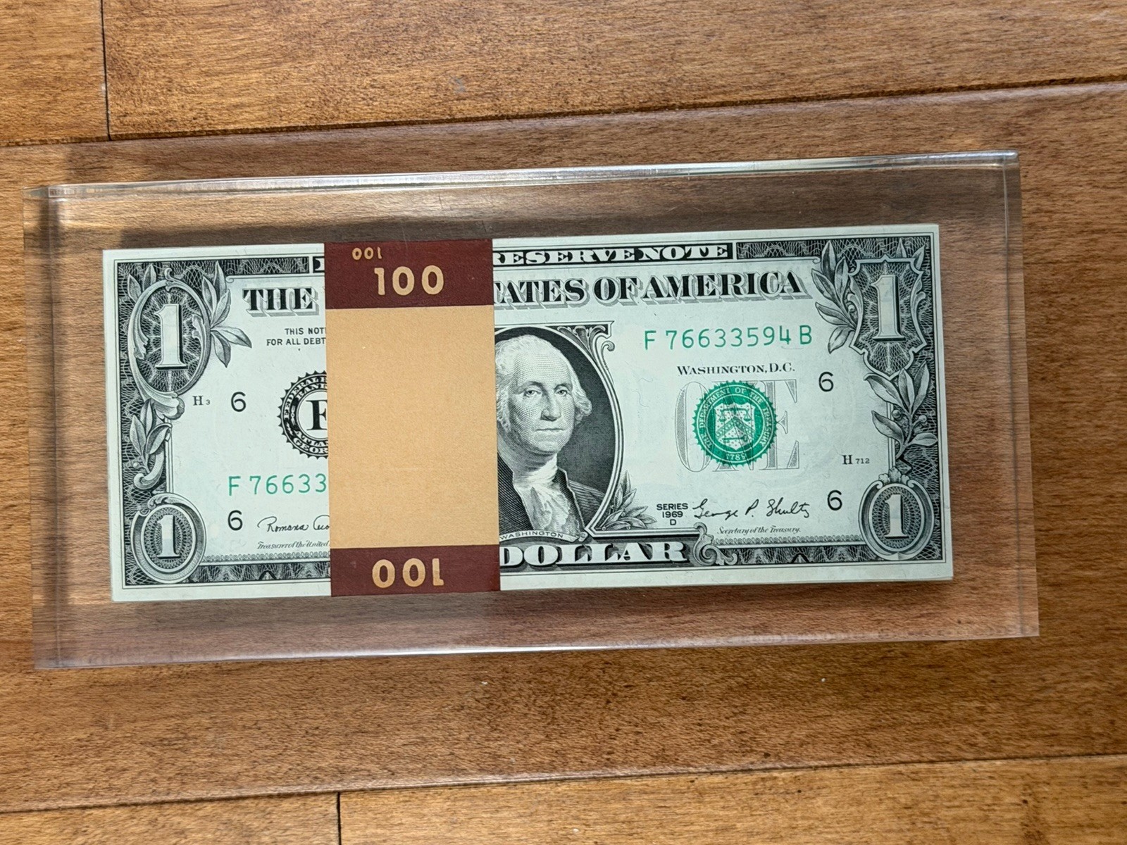 Vintage 100 1969 One Dollar Bills In Acrylic/Lucite $100 Paperweight!