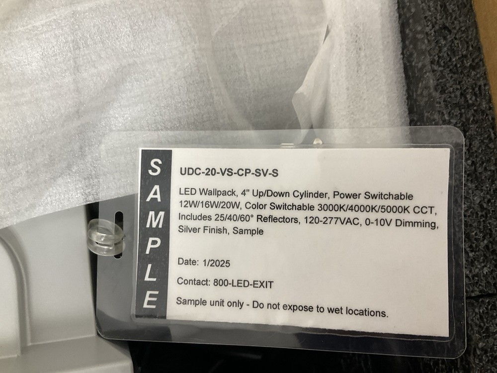 Barron Lighting UDC-20VS-CP-SV-S Field-switchable Up/Down 4″ Cylinder Wall Pack