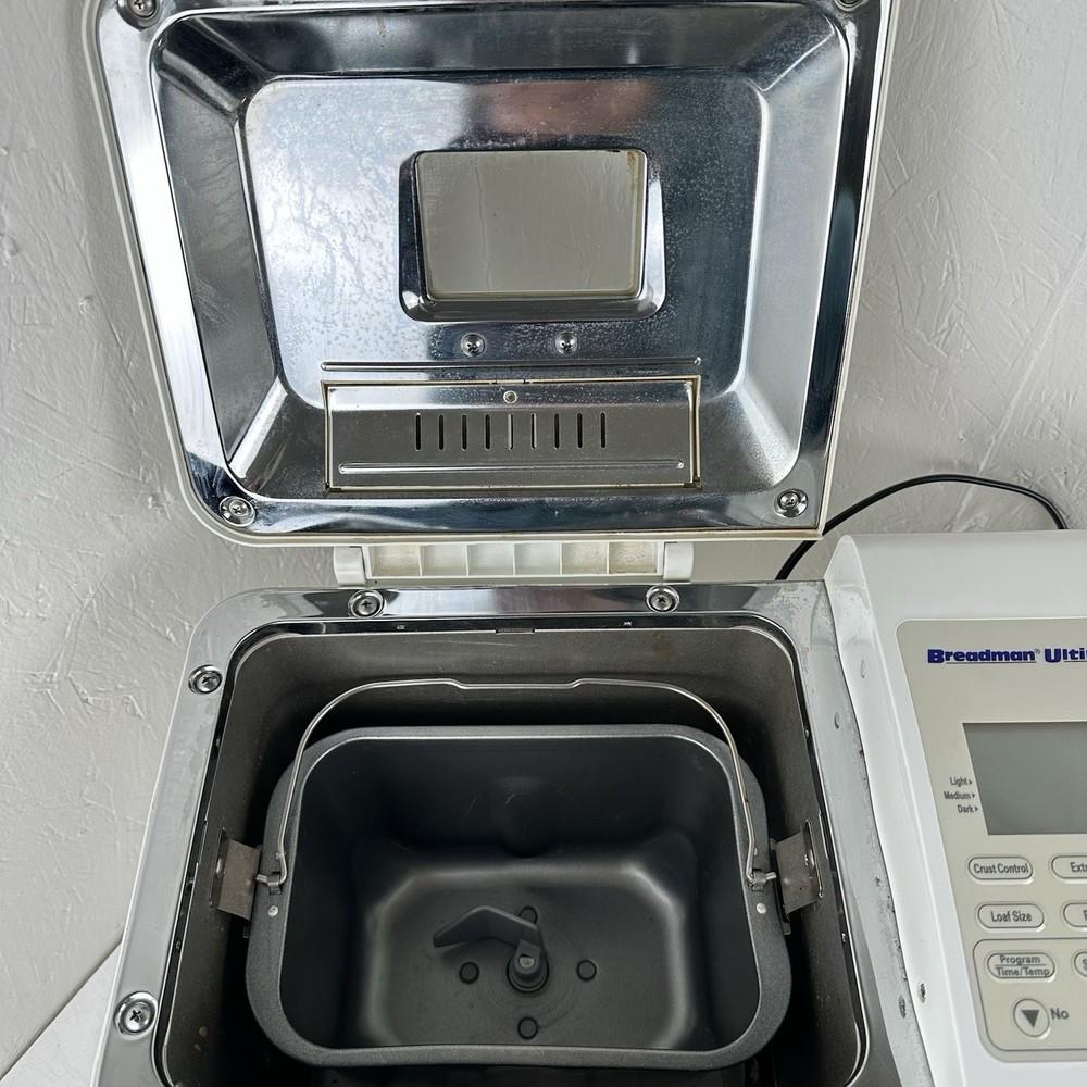 Breadman Ultimate Bread Maker Baking Automatic Machine TR2200C Tested Working