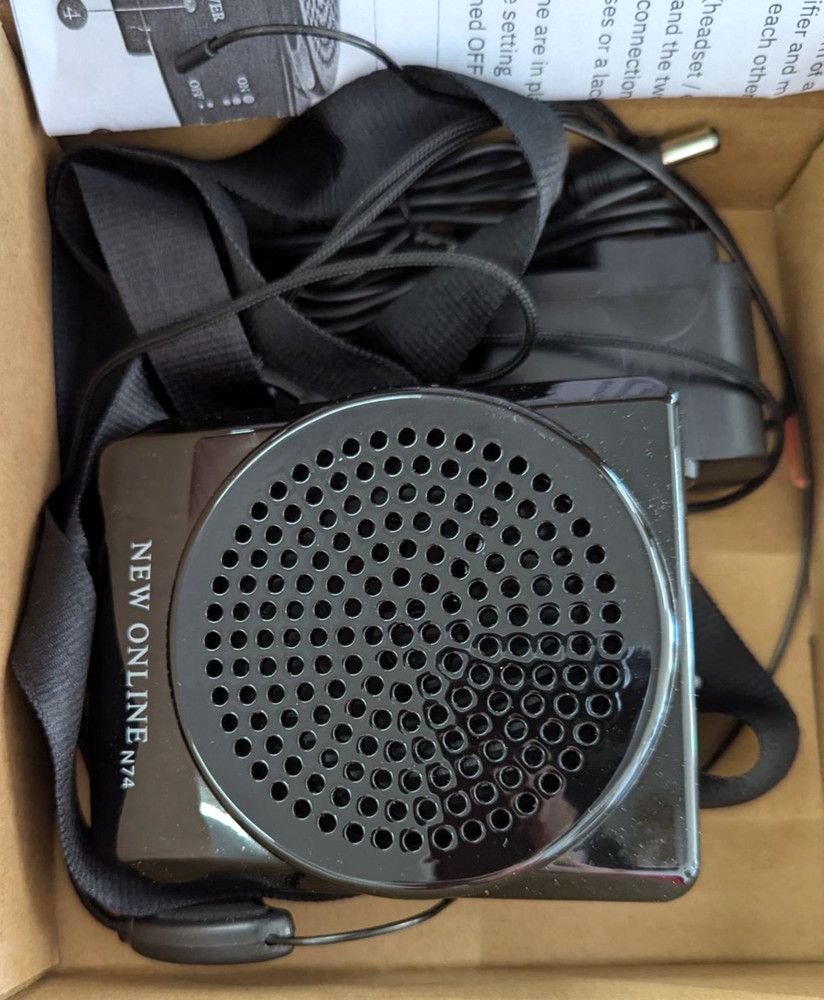 Portable Voice Amplifier With Headset Mic & Adjustable Strap