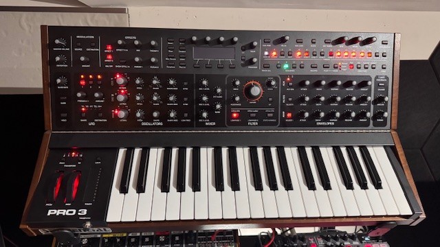 Sequential pro 3 Special Edition Mint Cond in box with manual, under warranty