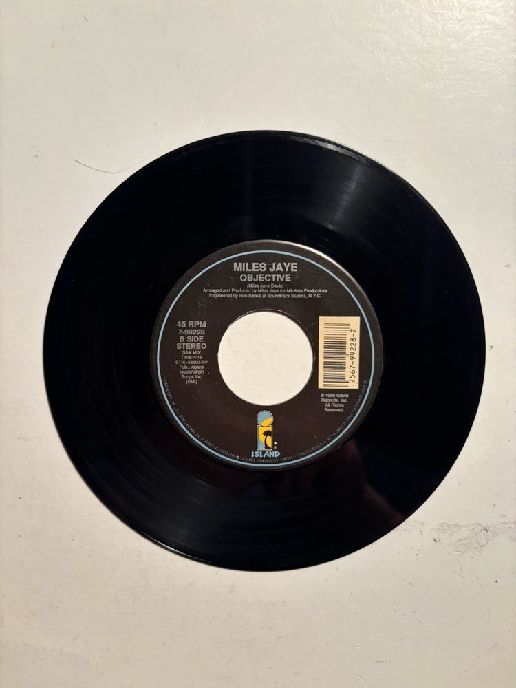 Miles Jaye “Objective” Island 7” 45 Strong VG+