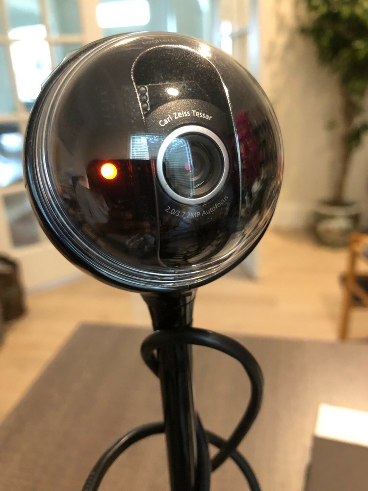 Logitech Orbital Web Cam Quick Auto Focus Base USB Cable Black 73" cable