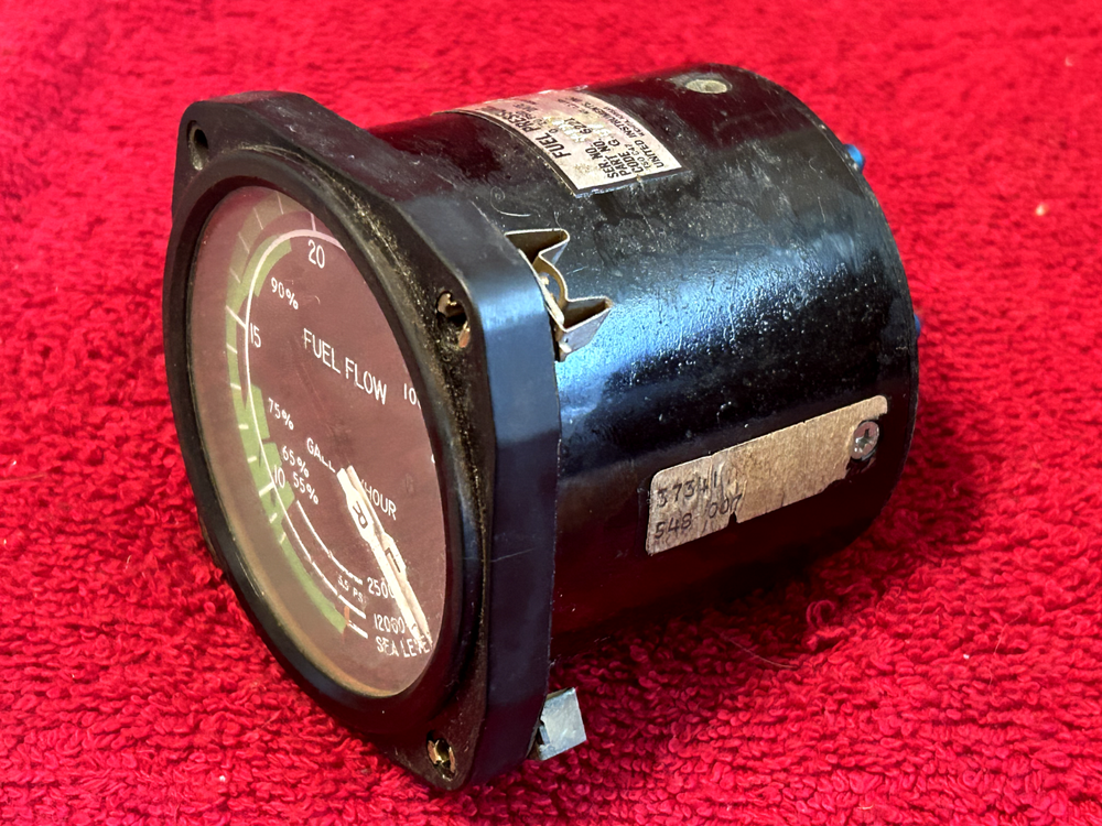UNITED INSTRUMENTS FUEL PRESSURE INDICATOR P/N 6221