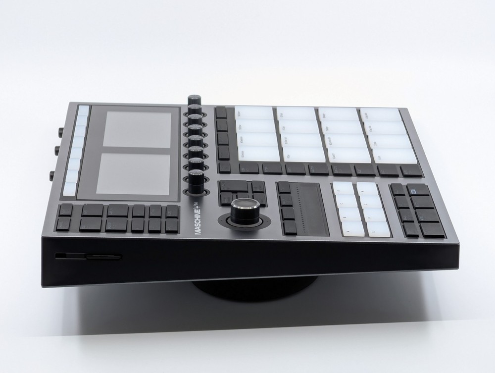Native Instruments MASCHINE+ Standalone Production and Performance Instrument -