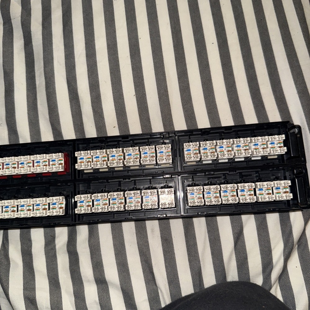 Commscope 48 Port Patch Panel Snap in keystones 2ru