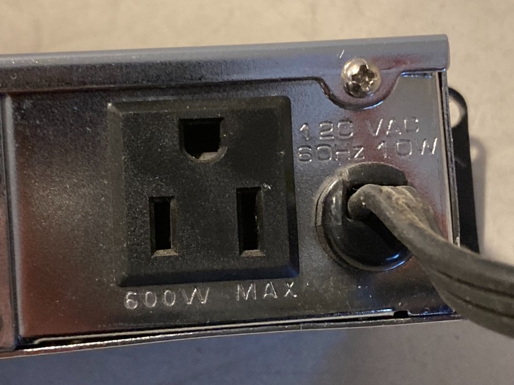 Pico Macom PCM55 Audio / Video Modulator Channel E