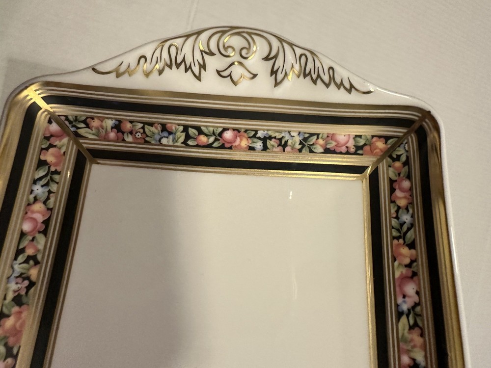 New Wedgewood Clio 9”Rectangular Tray With Side Handles England