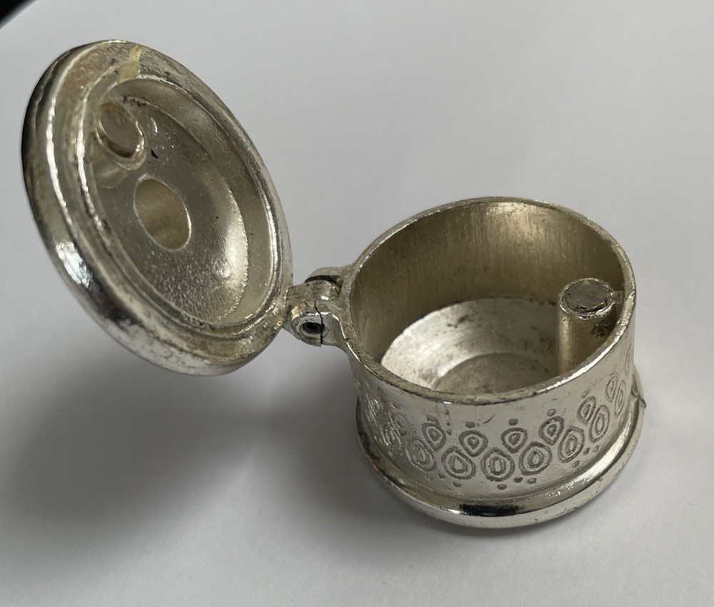 ANTIQUE SILVER PLATED SNUFF PILL BOX