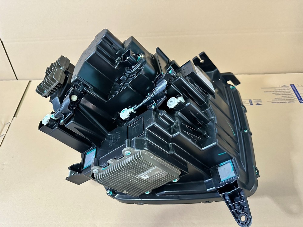Perfect! GWM Tank 500 Left Side Headlight