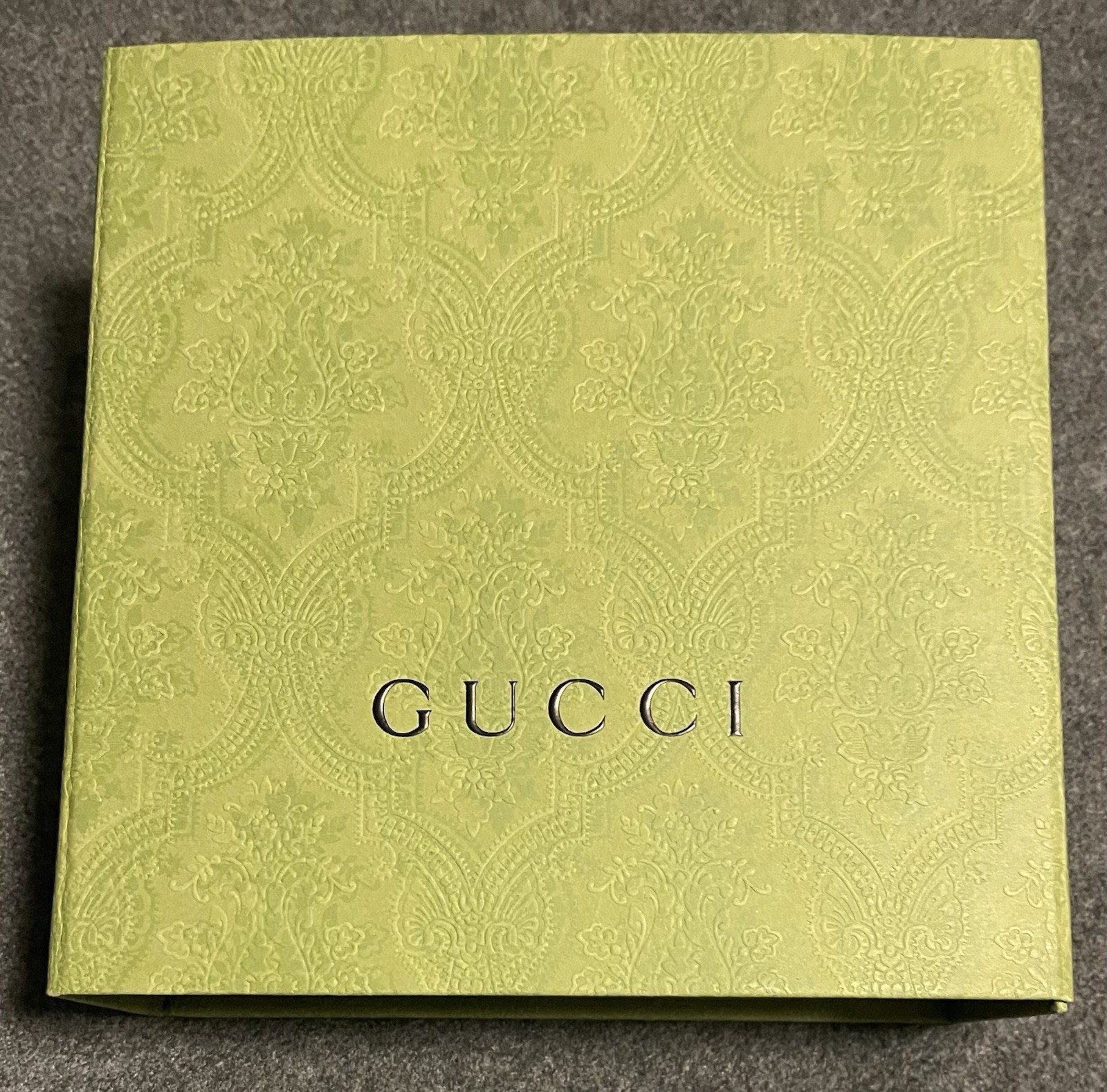 AUTHENTIC GUCCI - Green Brocade Magnetic Flap Gift Box - Used - 7.5 x 7.5 x 3"