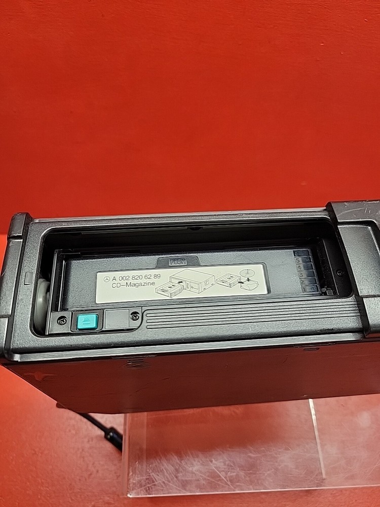 1997-2000 Jaguar XK8 Compact Disc Changer LNC4160AA
