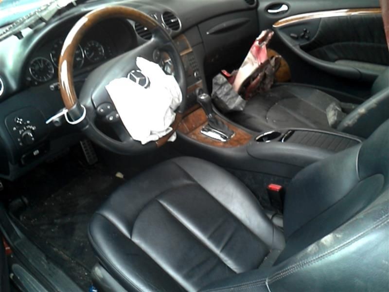 2007 CLK350 - Right Front Lock Actuator 152609