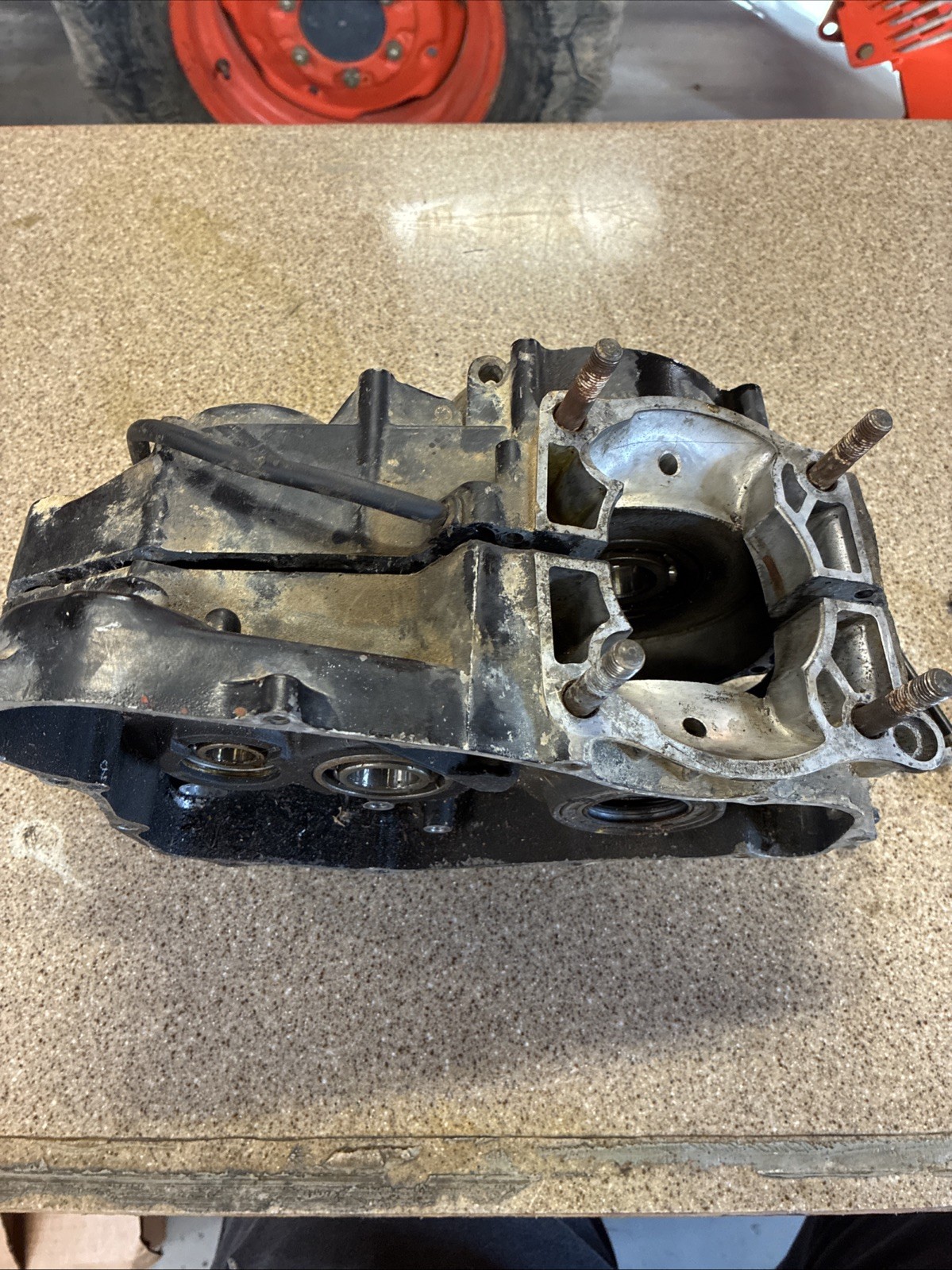 Honda CR250R Engine Cases ( set ) 1985-86 Used OEM Part P/N 112A0-KS7-000