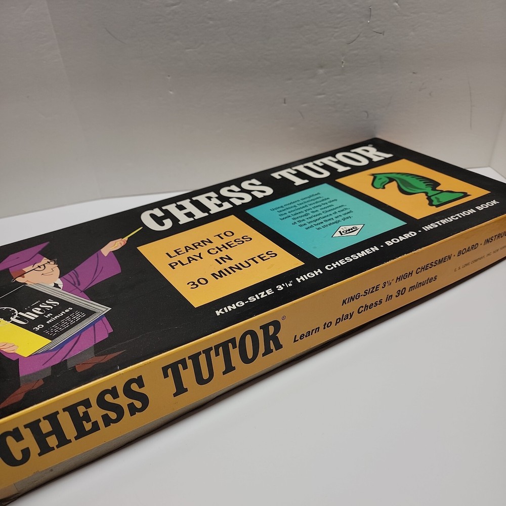 Vintage 1955 E. S Lowe Chess Tutor board, Complete pieces, book