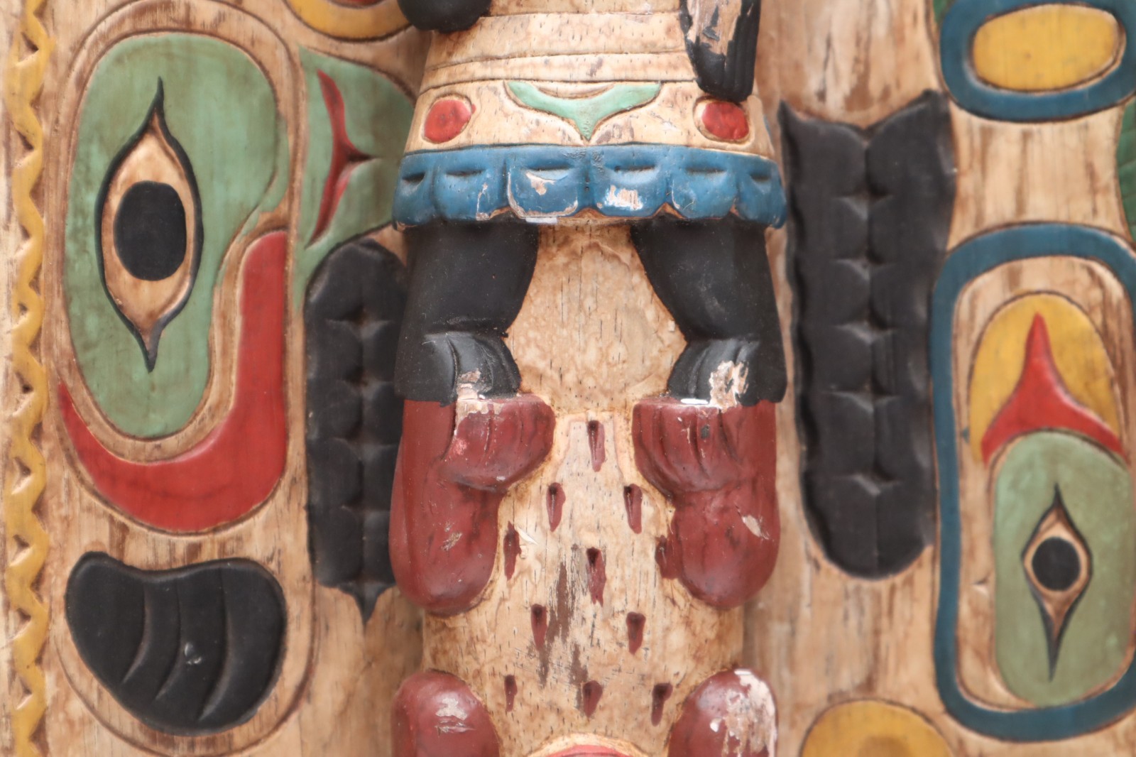 Vintage Northwest Coast Tlingit Carved Effigy Totem Bowl First Nations 19" Art