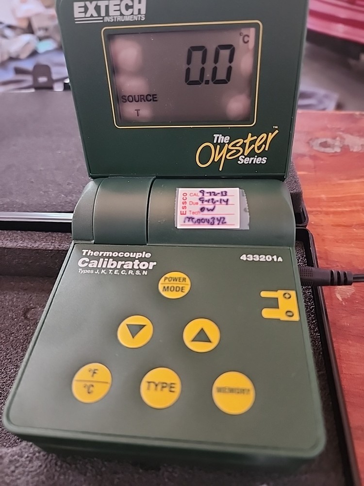 EXTECH Instruments The Oyster 433201A Microprocessor Thermocouple Calibrator