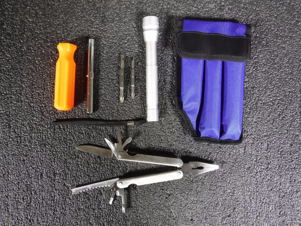 Flashlight & Multi-Tool Set CTK091 (DR)