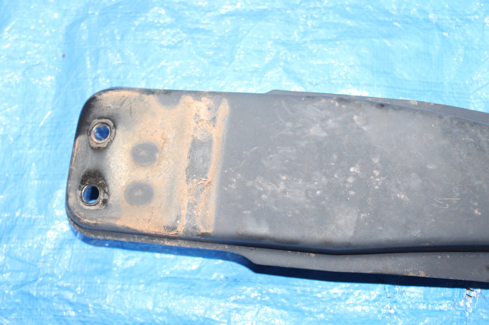 98-04 Nissan FRONTIER 5 Speed Transmission CROSS Member Support Bar w/ Mount