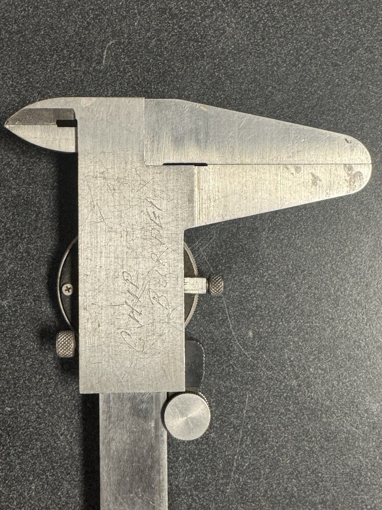 Mitutoyo Dial Caliper In Box 505-628