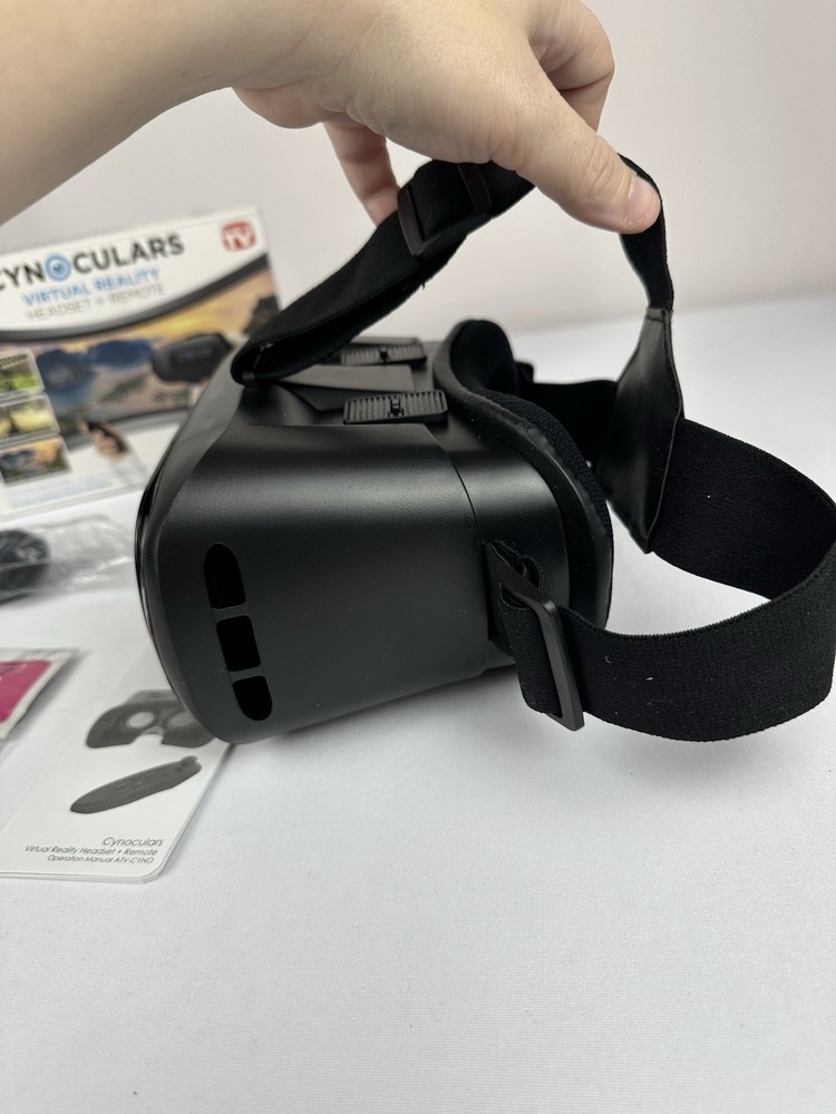 Cynocular's VR Virtual Reality App 3D Glasses Adjustable Headset Plus Remote New