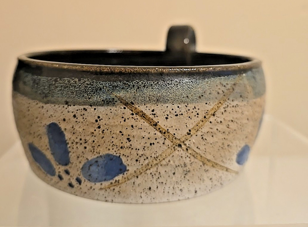 Vintage Grandy 1984 Pottery Collectable 5"x2.25"