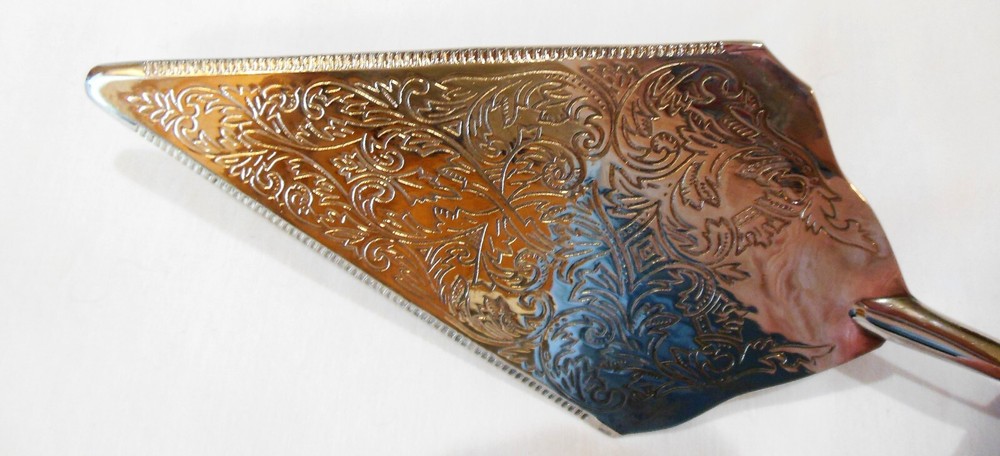 International Silver IS Silverplate Solid Cake Pie Server INS630