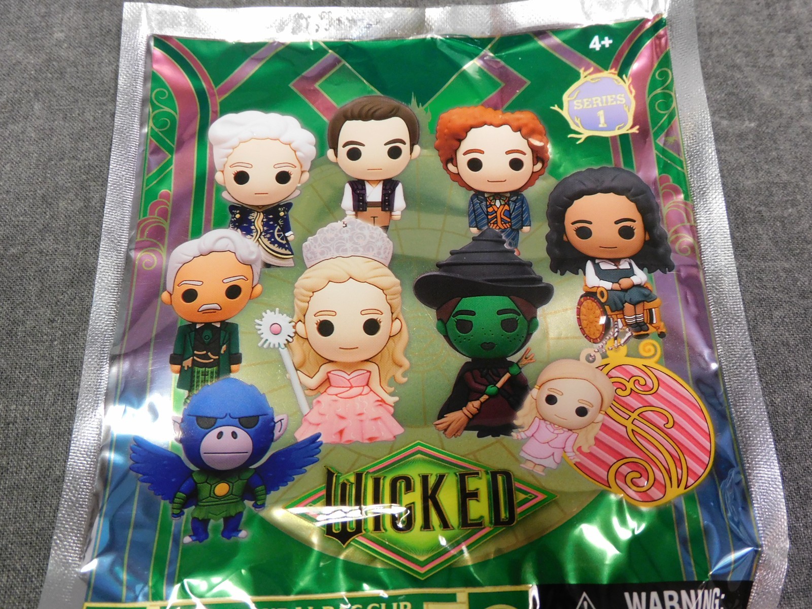 Wicked NEW * Glinda Clip * Blind Bag Key Chain Series 1 Monogram