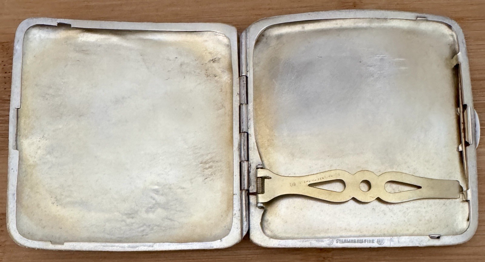 UNGER BROTHERS STERLING ACID ETCHED ENGRAVED WOMAN & FLOWERS CIGARETTE CASE 1900