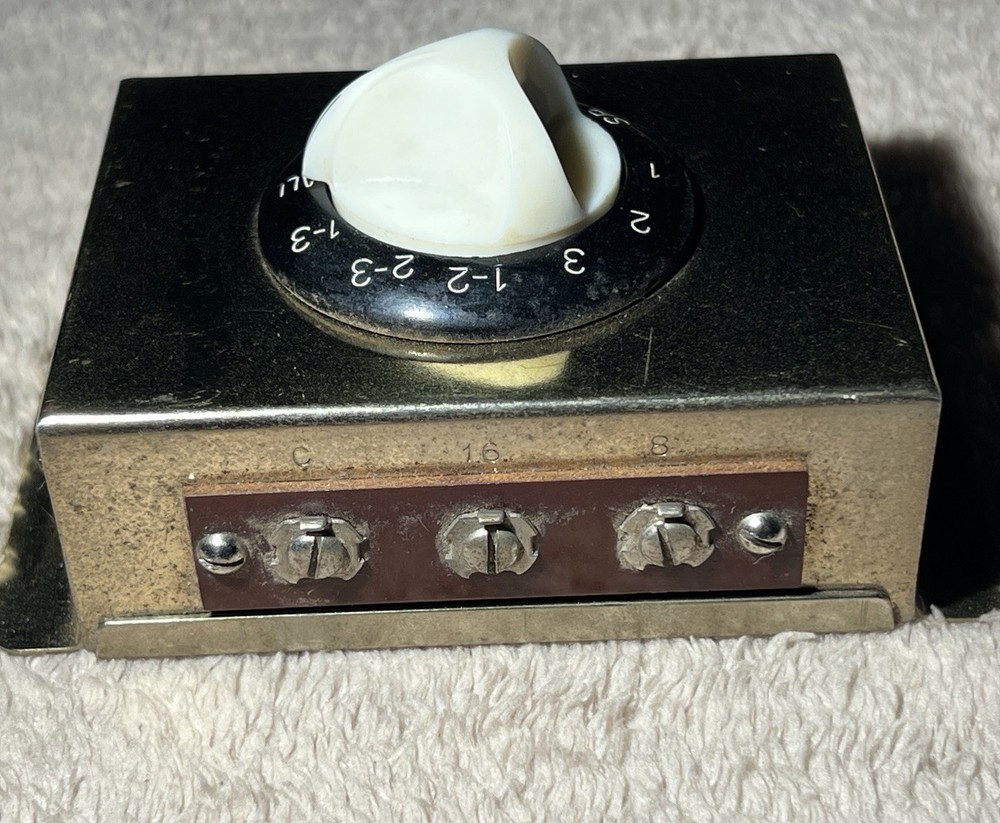Multi-Speaker Selector Vintage