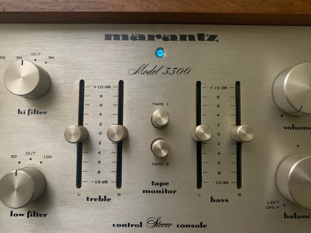 Marantz 3300 Vintage Solid-State preamplifier