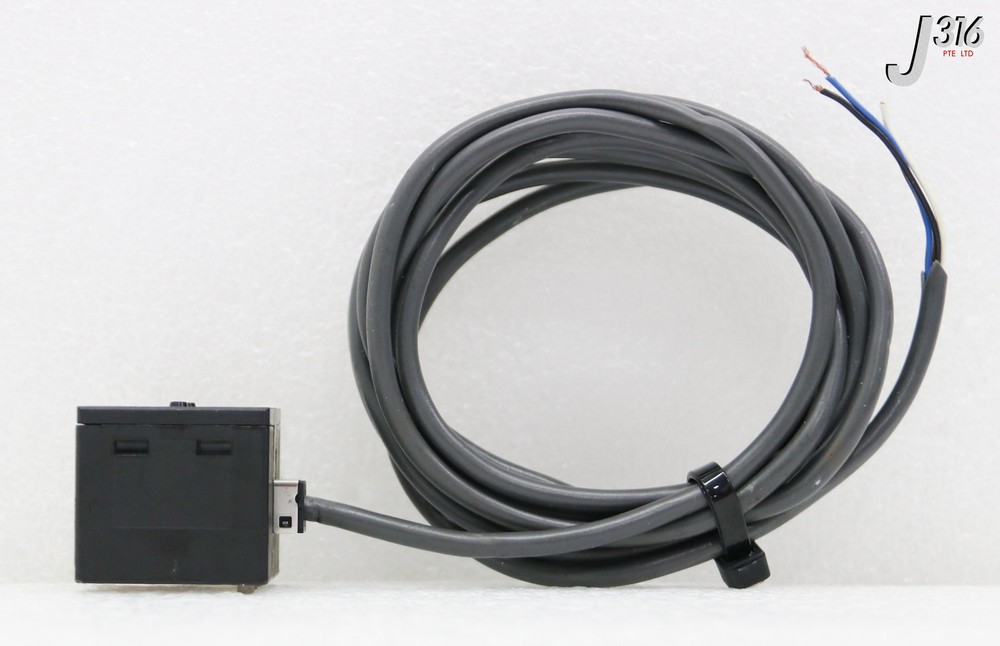 35748 OMRON DIFFERENTIAL PRESSURE SENSOR E8Y-A5C-F20H