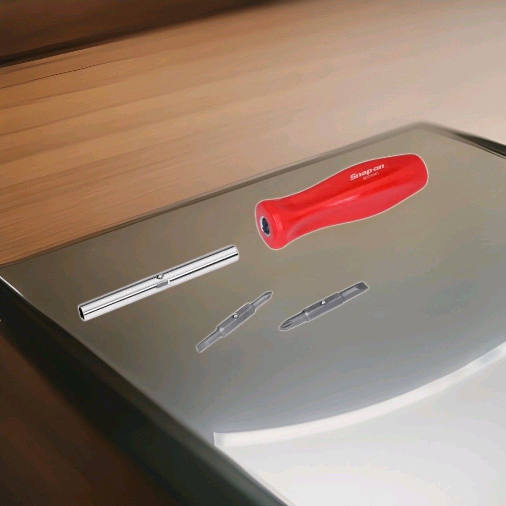 Snap on tools Reversible screwdriver 4 Pcs set 4 Bits Flat Philips SDDD41 RED!!!