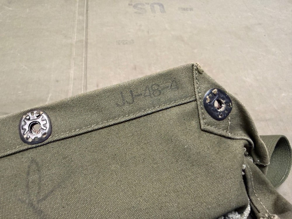 ORIGINAL WWII US ARMY INFANTRY M1A1 M6 GAS MASK CARRY BAG-OD#7
