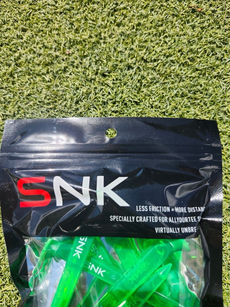 SNK Golf Tees (8 Pack) – Virtually Unbreakable Plastic – Long Drive - Green