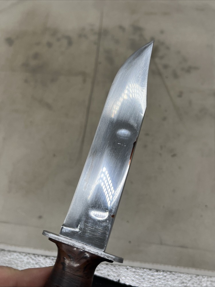 WW2 US Kabar Commando Fighting Knife With Leather Sheath (FF607