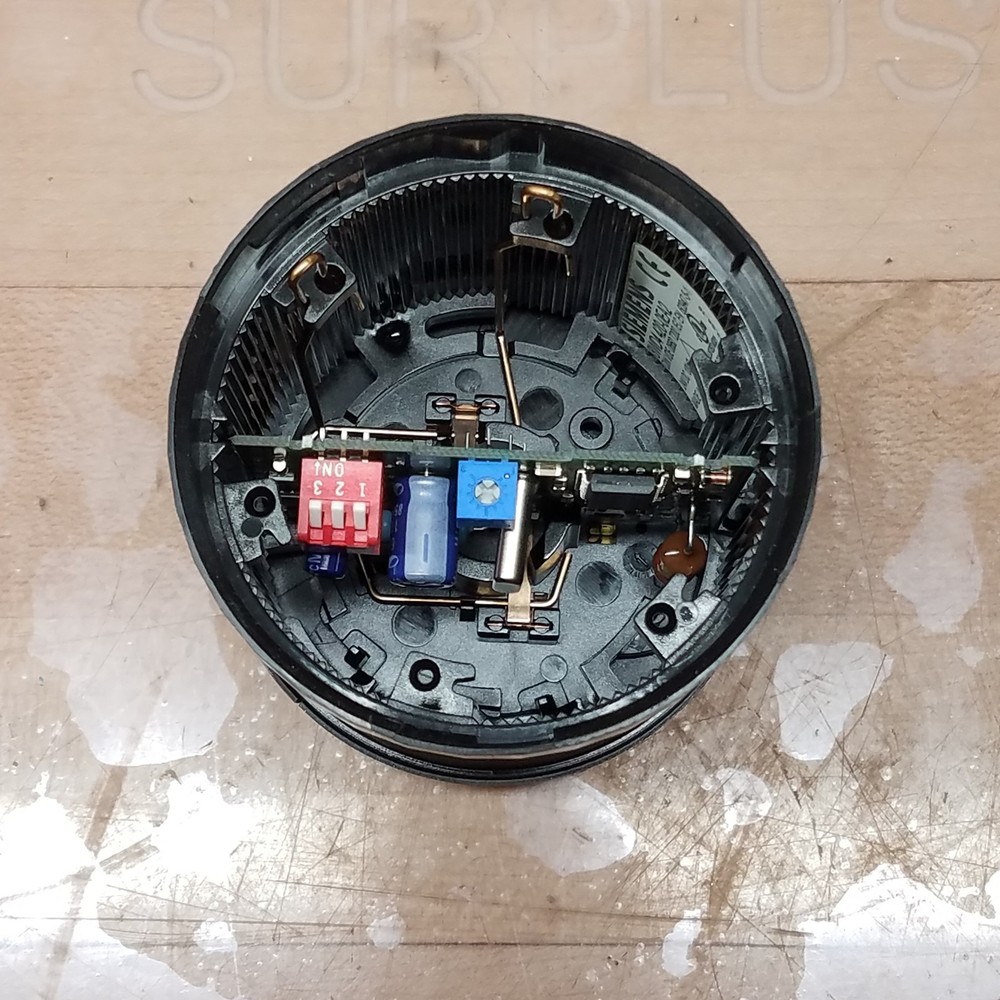 Siemens 8WD4 420-0EA2 Multi-Function Siren, 24VDC - USED