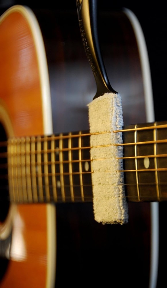 The Nomad String, Body & Hardware Cleaning Tool