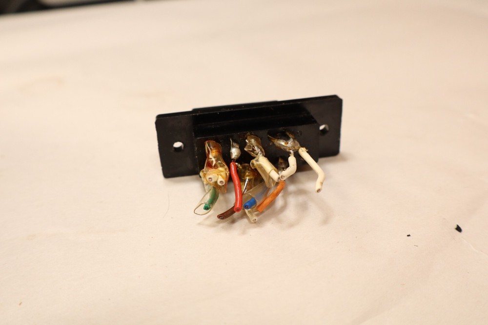 Sansui Model 2000 Tuner amplifier Part Voltage Selector